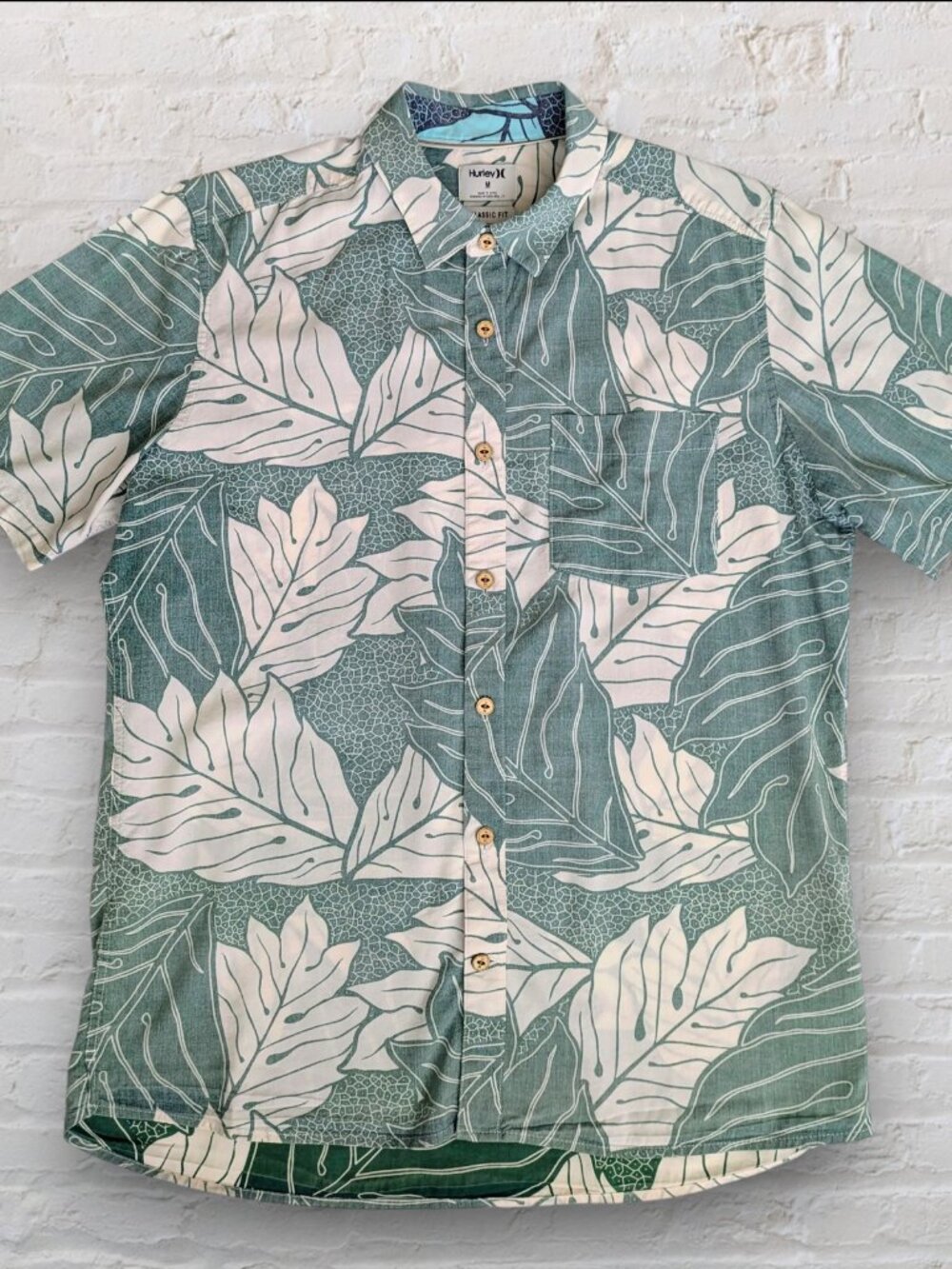 Sig Zane + Hurley Ululoa Short Sleeve Shirt, Medium